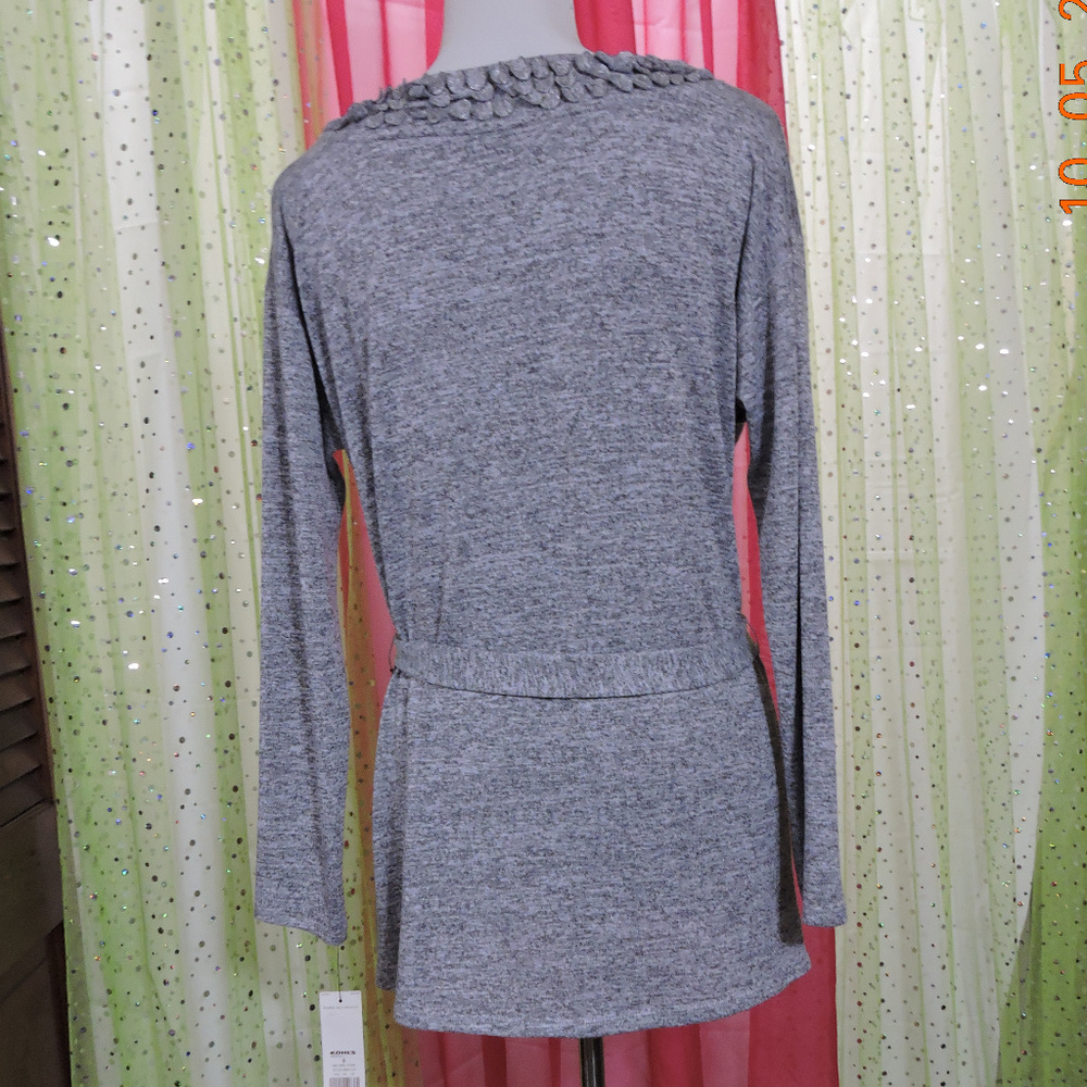 NWT DANA BUCHMAN LONG SLEEVED SWEATER SIZE SMALL - Picture 4 of 7